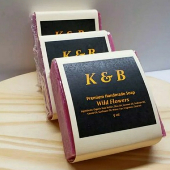 WILD FLOWERS Premium Handmade Natural Body Bar Soap, 5 oz (3 pack) - Picture 2 of 6